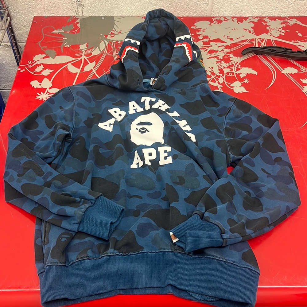 A bathing Ape Blue Camo WGM Hoodie Size Medium